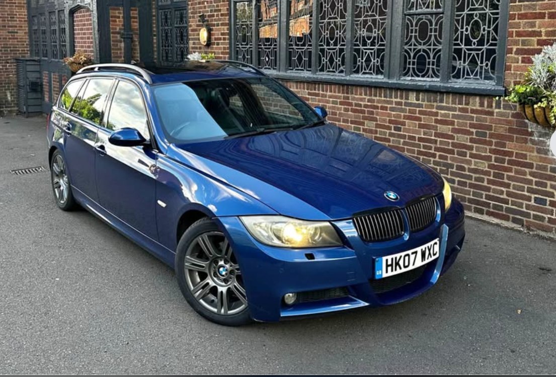 Vehicle photograph with number plate shown